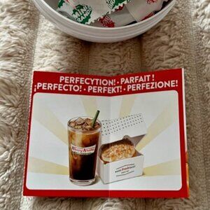 KRISPY KREME CHRISTMAS ZURU MINI BRANDS CREATE- #4